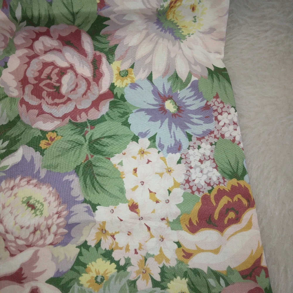 FABRIC Large Floral Light Upholstery fabric Jay Yang Designs, 5 yd